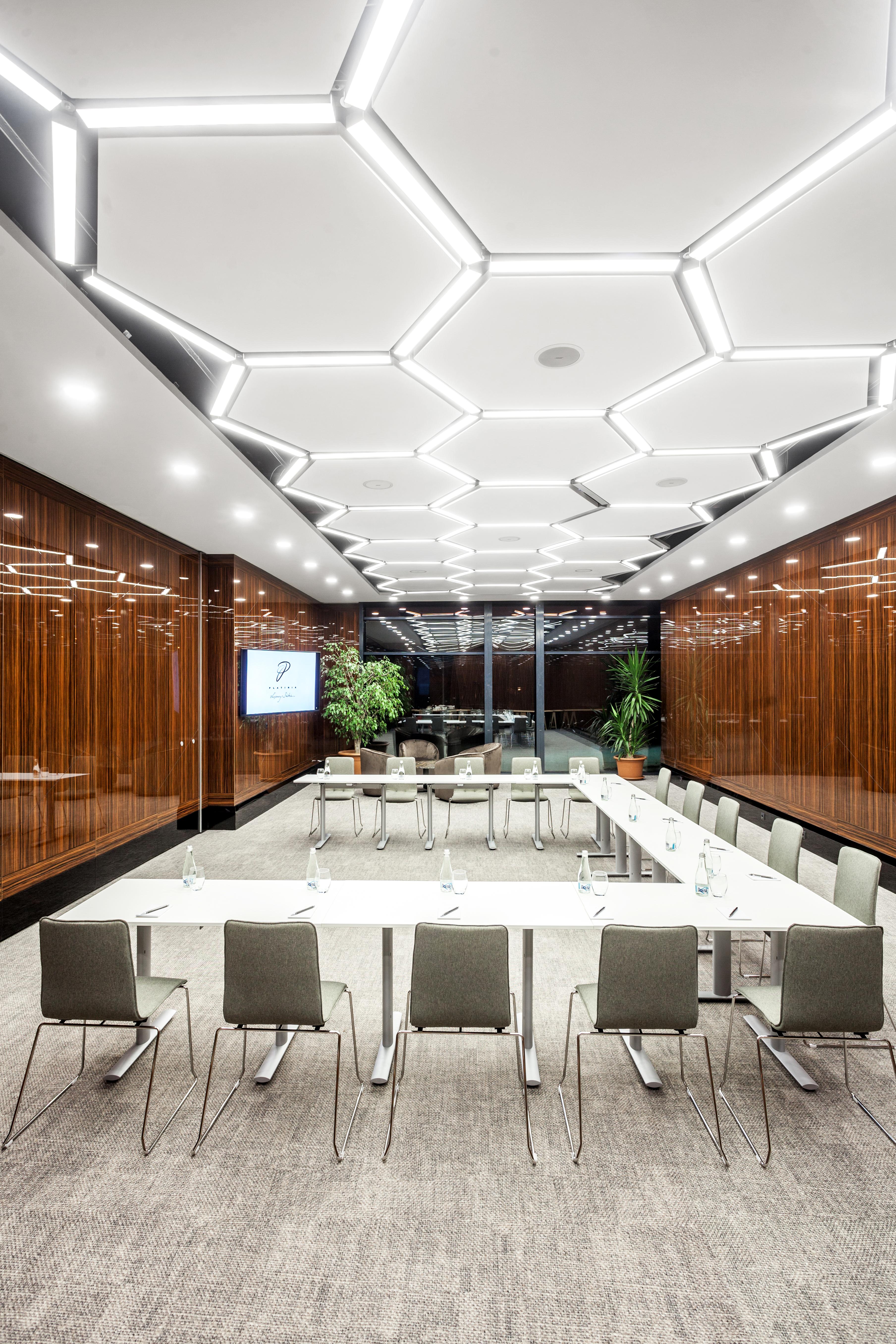Hotel Platinia Kluż-Napoka Zewnętrze zdjęcie Meeting room