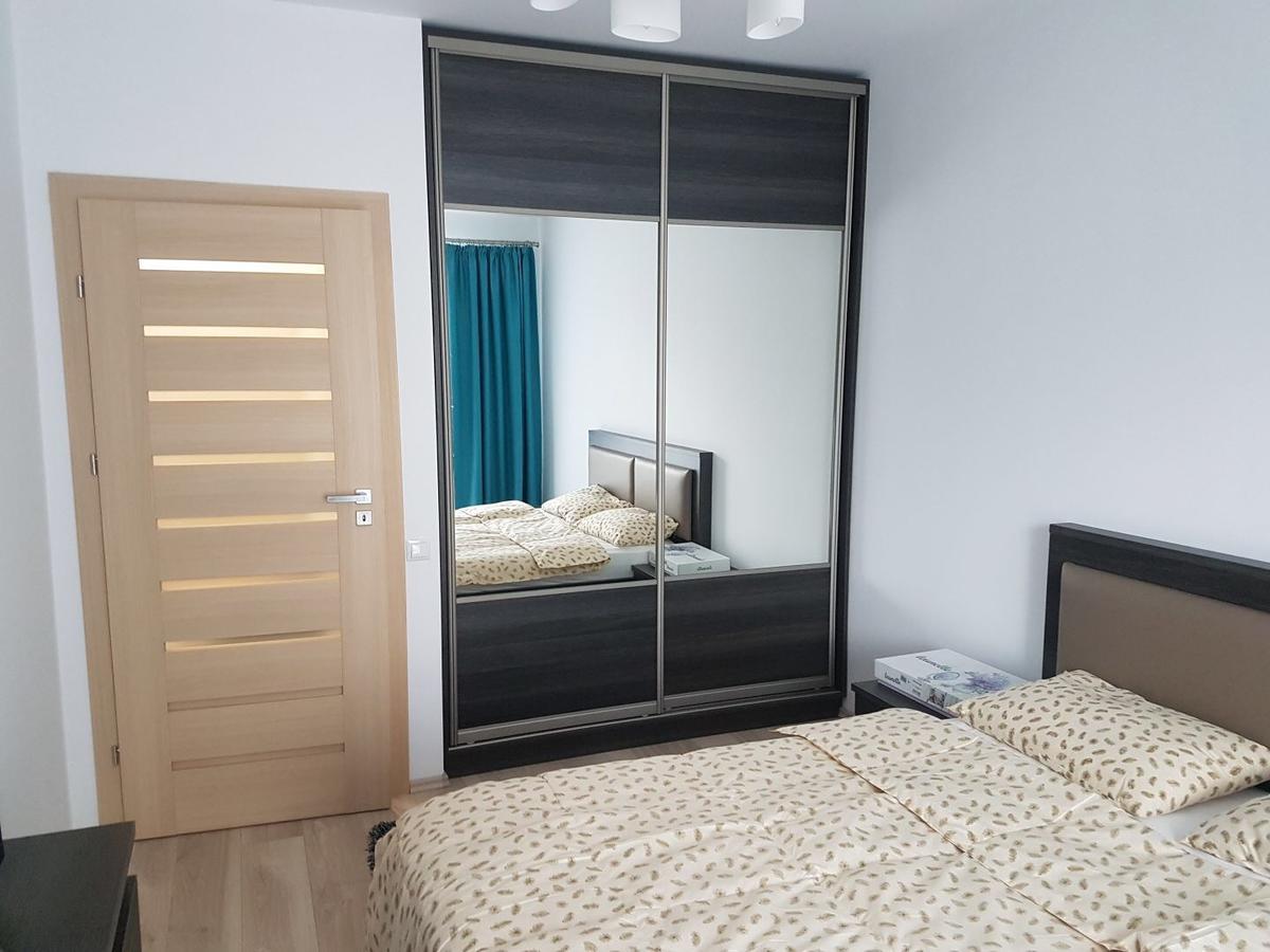 Hotel Platinia Kluż-Napoka Zewnętrze zdjęcie Sliding wardrobe